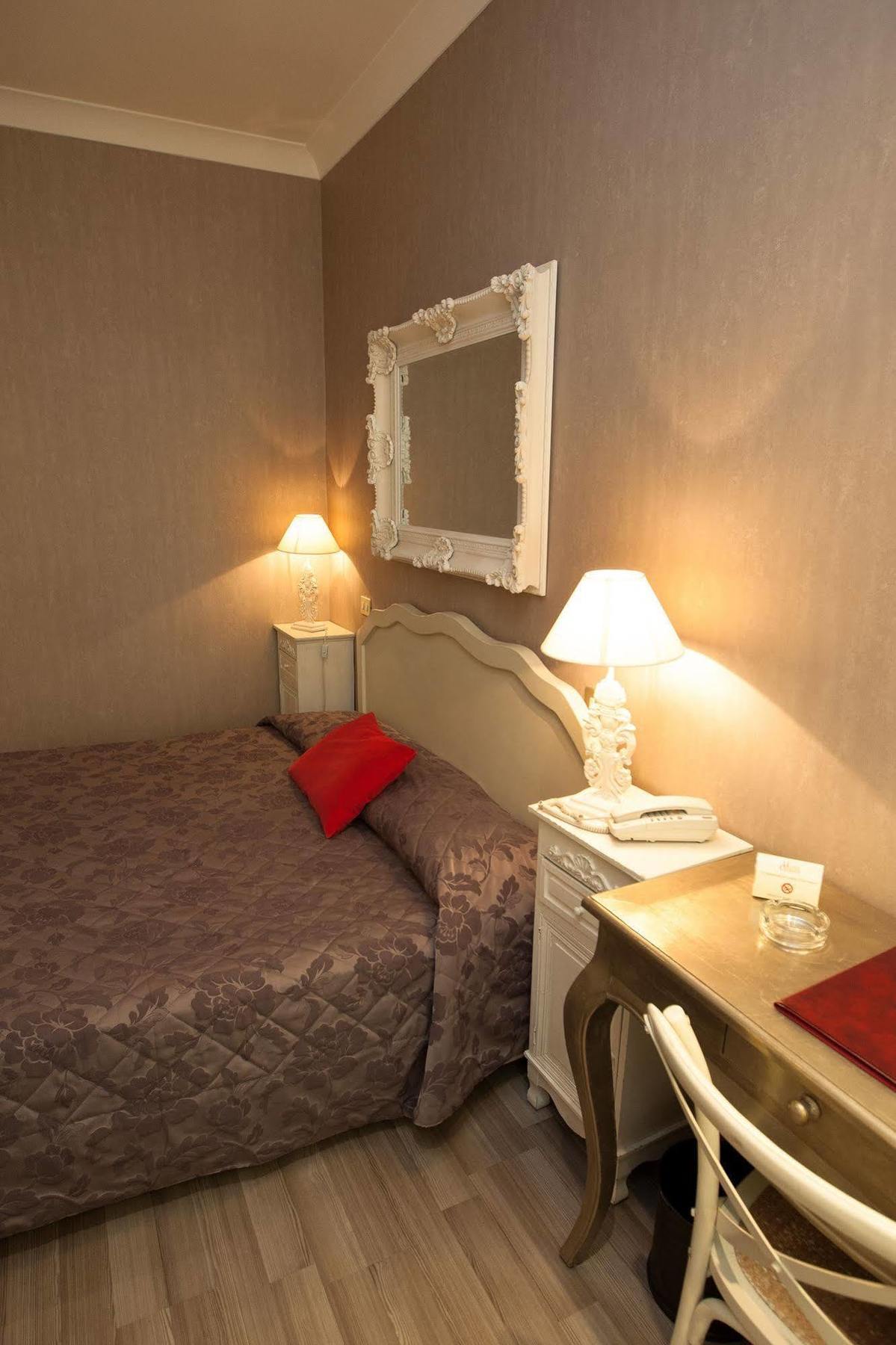 Hotel Gerber Рим Екстер'єр фото